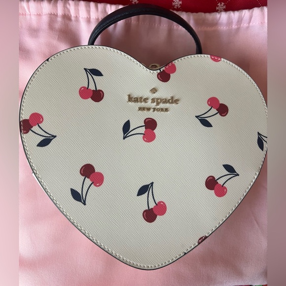 Kate Spade Love Shack CHERRY Printed HEART Crossbody Bag Top Handle Cherries EUC - Picture 3 of 10